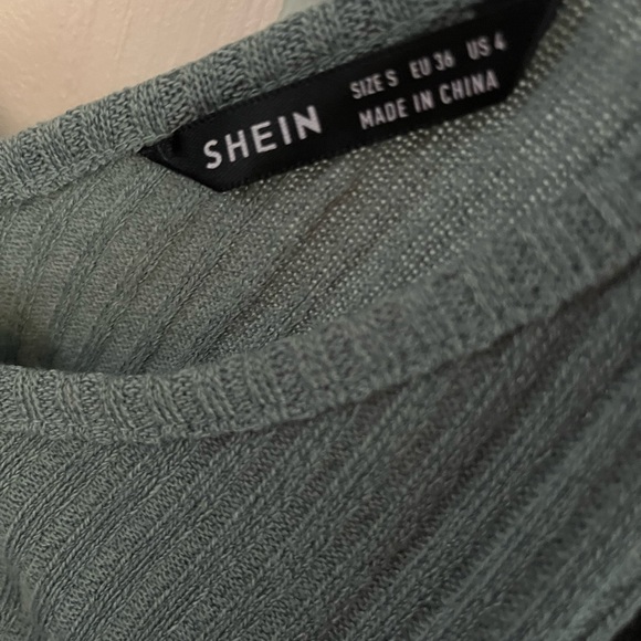 Green crop top from shein - Picture 2 of 3